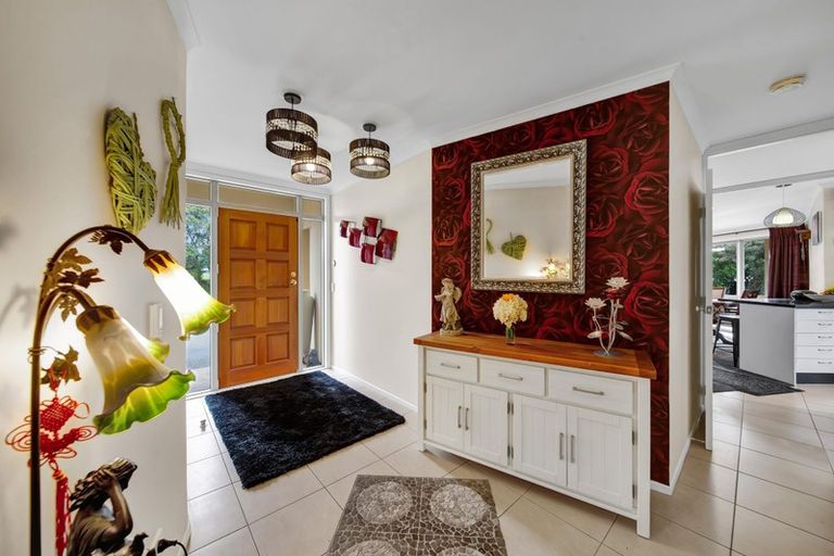 Photo of property in 24 Park Lane, Waitara, 4320