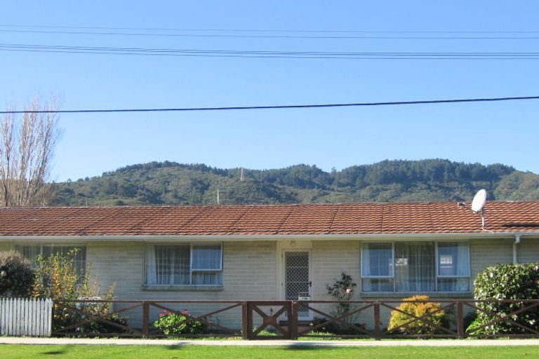Photo of property in 173b George Street, Stokes Valley, Lower Hutt, 5019