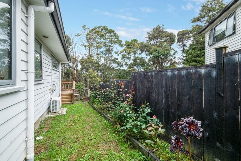 Photo of property in 120 San Valentino Drive, Henderson, Auckland, 0612