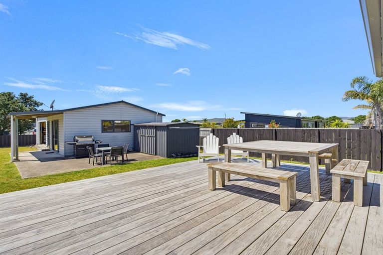 Photo of property in 113 Kelly Jade Avenue, Matarangi, Whitianga, 3592