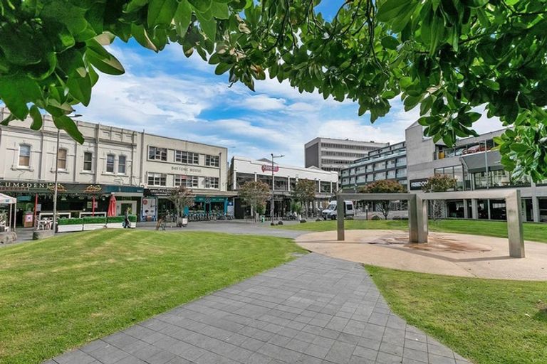 Photo of property in 301/31 Davis Crescent, Newmarket, Auckland, 1023