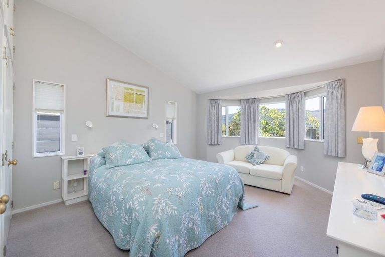 Photo of property in 20a Chatsworth Road, Silverstream, Upper Hutt, 5019