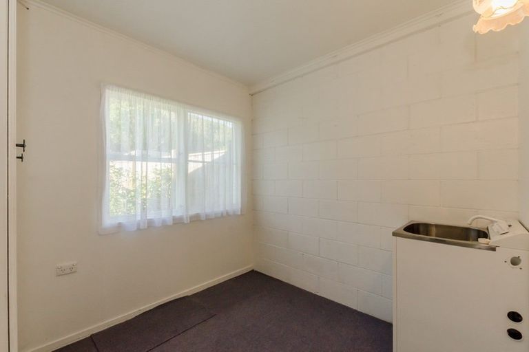 Photo of property in 2 Patterson Grove, Waikanae, 5036