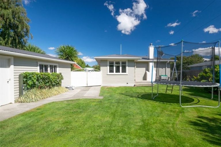 Photo of property in 33 Holdaway Street, Riversdale, Blenheim, 7201