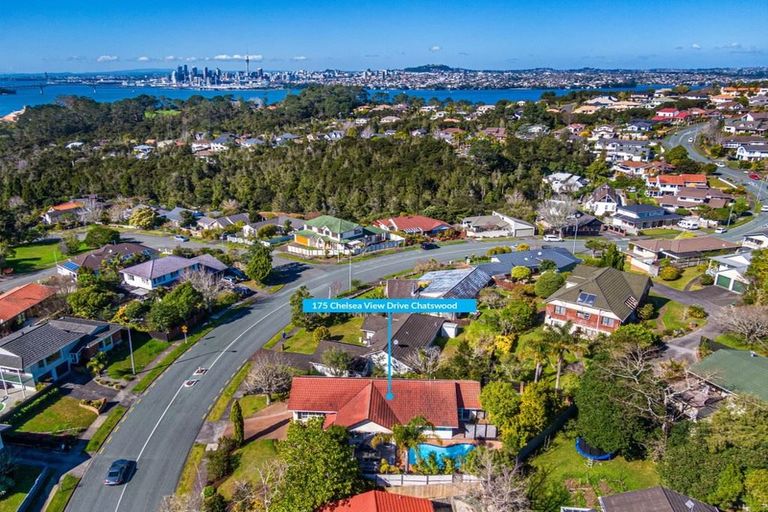 Photo of property in 175 Chelsea View Drive, Chatswood, Auckland, 0626