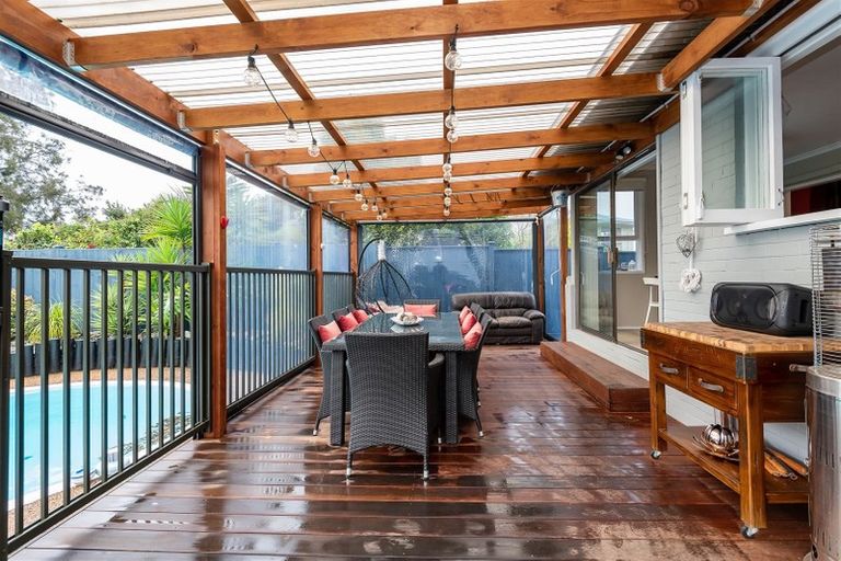 Photo of property in 9 Edgar Pearce Place, Howick, Auckland, 2014