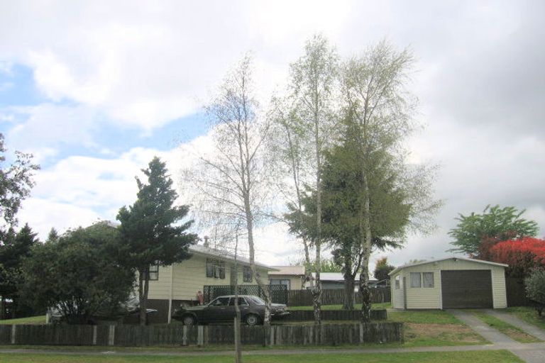 Photo of property in 23 Ward Place, Richmond Heights, Taupo, 3330