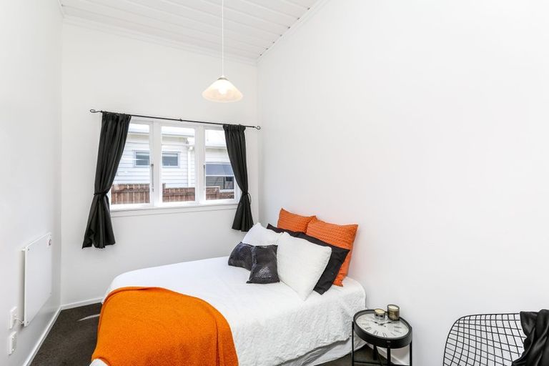 Photo of property in 43 Lorna Street, Lynmouth, New Plymouth, 4310