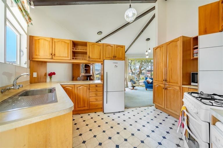 Photo of property in 2 Glenrae Grove, Silverstream, Upper Hutt, 5019