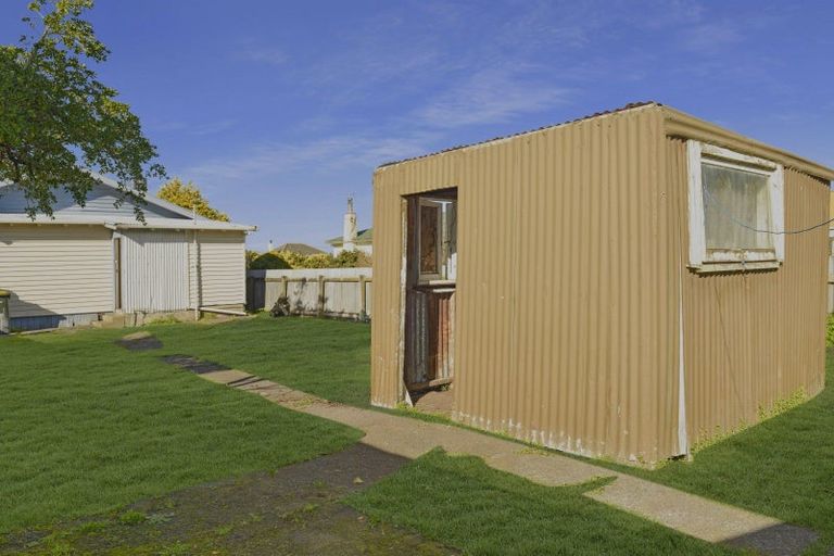 Photo of property in 15 Hall Street, Foxton, 4814