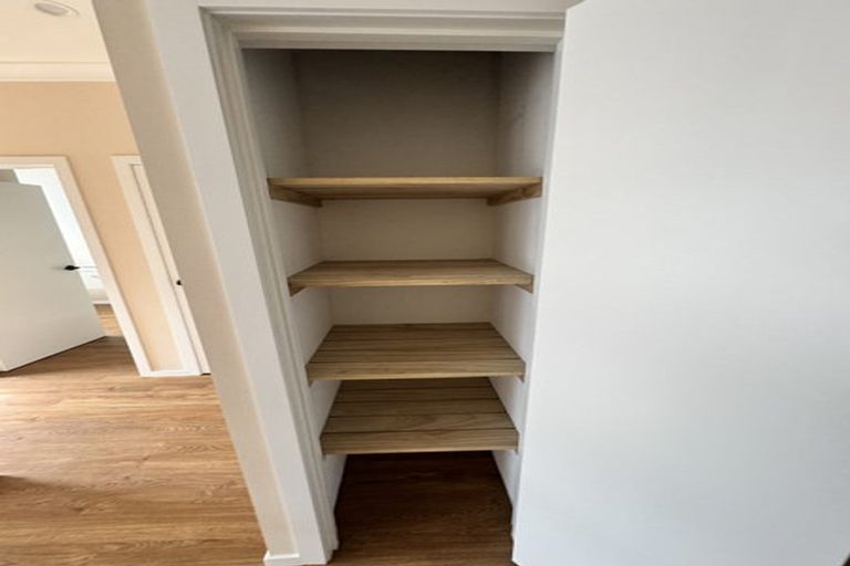 Photo of property in 19 Lyn Street, Lynmouth, New Plymouth, 4310