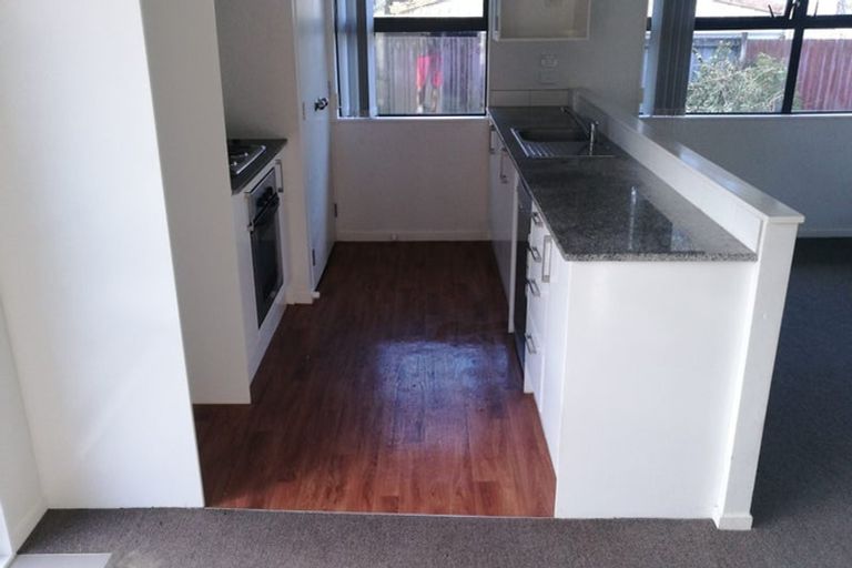 Photo of property in 42 Luanda Drive, Ranui, Auckland, 0612