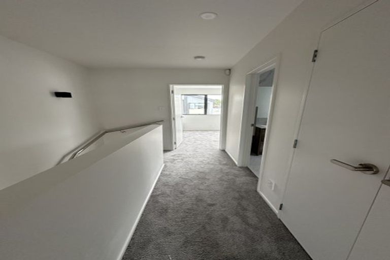 Photo of property in 73 Tahuhu Road, Mount Wellington, Auckland, 1062