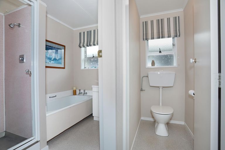 Photo of property in 10 Rainforth Street, Roslyn, Palmerston North, 4414