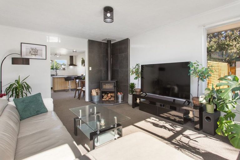 Photo of property in 484 Mairehau Road, Parklands, Christchurch, 8083