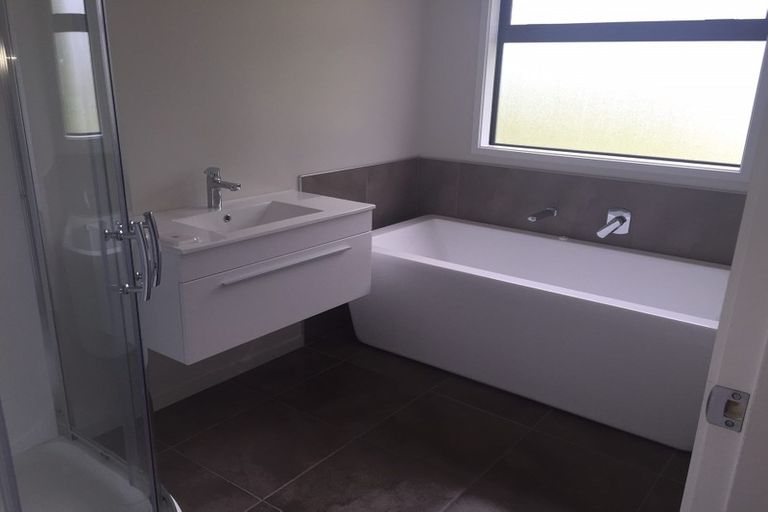 Photo of property in 9 Carlingford Rise, Dinsdale, Hamilton, 3204