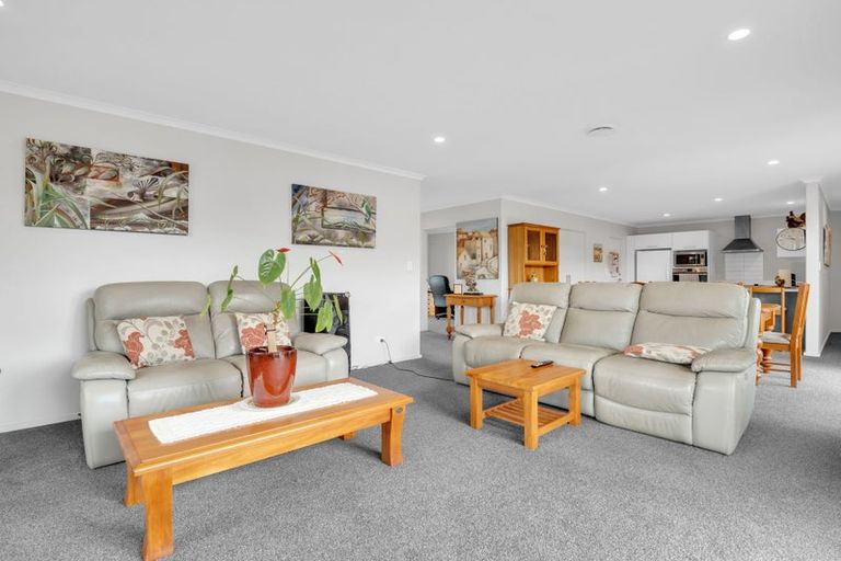 Photo of property in 63 Darlington Street, Ngatea, 3503