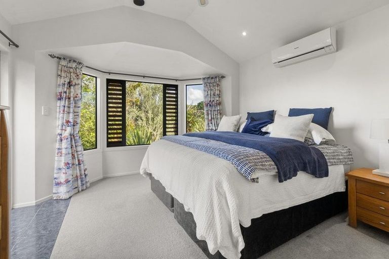 Photo of property in 97 Shaw Road, Oratia, Auckland, 0604