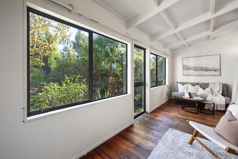 Photo of property in 3 Ridge Road, Lake Okareka, Rotorua, 3076