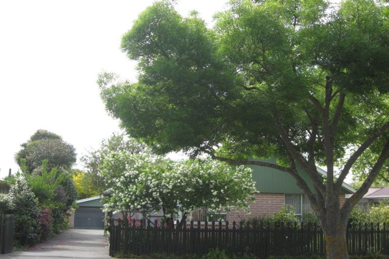 Photo of property in 236 Grimseys Road, Redwood, Christchurch, 8051