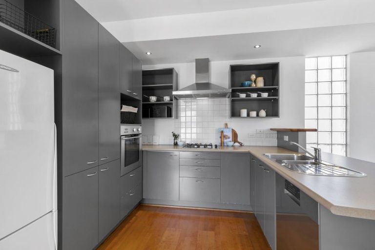 Photo of property in 8/245 Adelaide Road, Newtown, Wellington, 6021