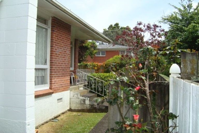 Photo of property in 4/3 Evelyn Place, Hillcrest, Auckland, 0627