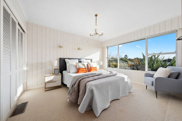 Photo of property in 4 The Anchorage, Sunnyhills, Auckland, 2010