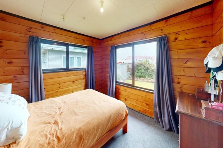 Photo of property in 8a Ngaire Street, Longburn, Palmerston North, 4412