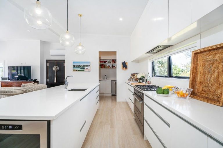 Photo of property in 111 Benjamin Place, Matarangi, Whitianga, 3592