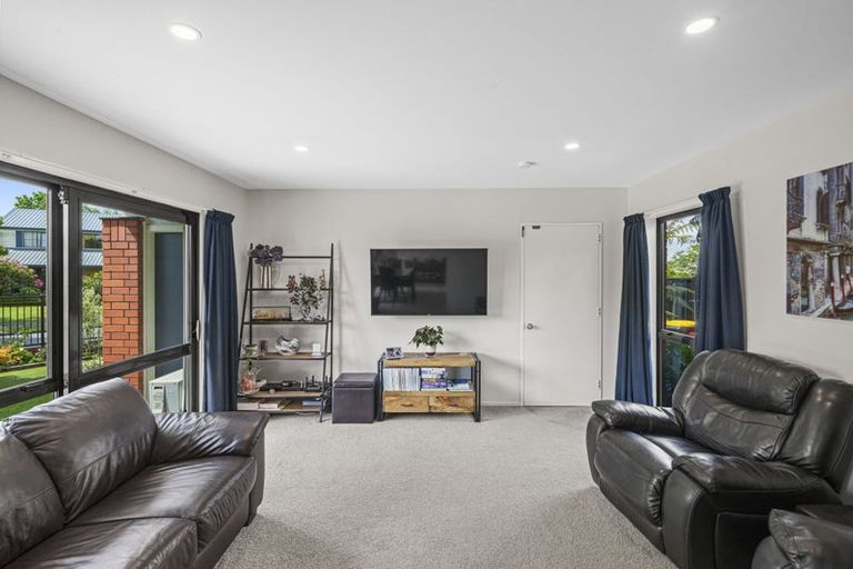 Photo of property in 10 Swithland Place, Avonhead, Christchurch, 8042