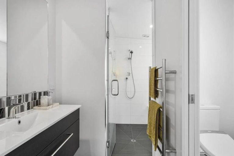 Photo of property in 72 Waikite Road, Welcome Bay, Tauranga, 3112