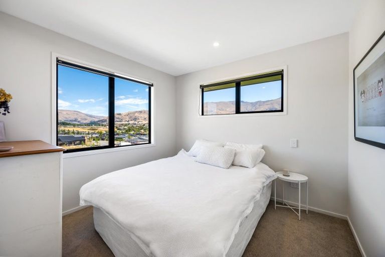 Photo of property in 6 Tuohy Lane, Wanaka, 9305