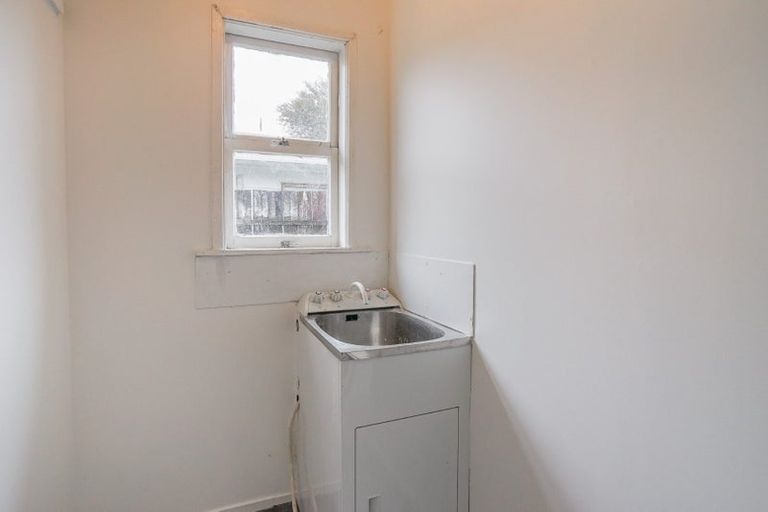 Photo of property in 1/16 Opaheke Road, Papakura, 2110