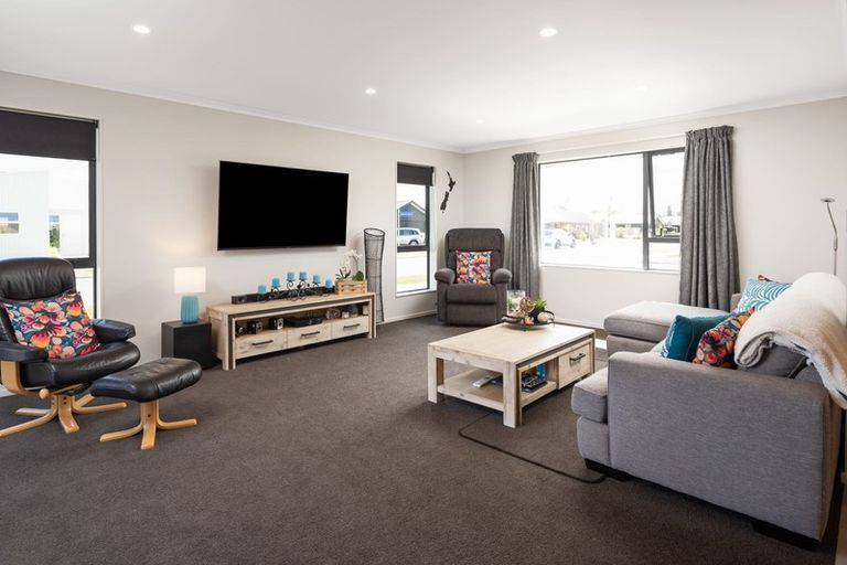 Photo of property in 2 Caproni Road, Burleigh, Blenheim, 7201