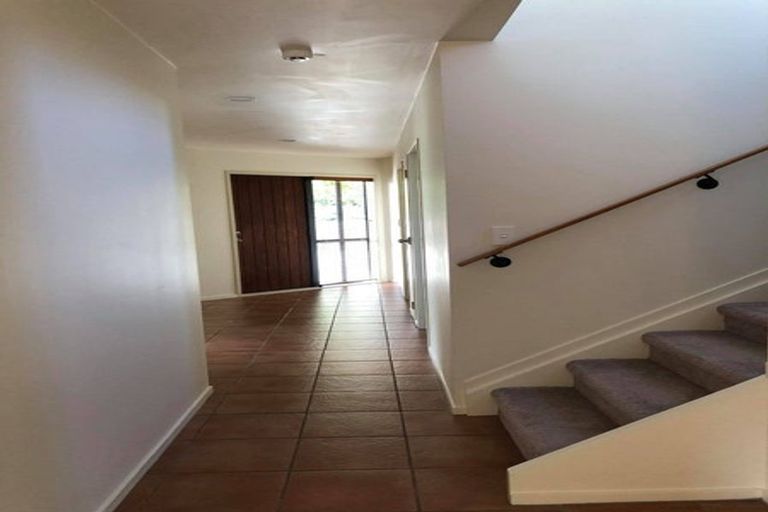 Photo of property in 2/13 Havelock Avenue, Forrest Hill, Auckland, 0620