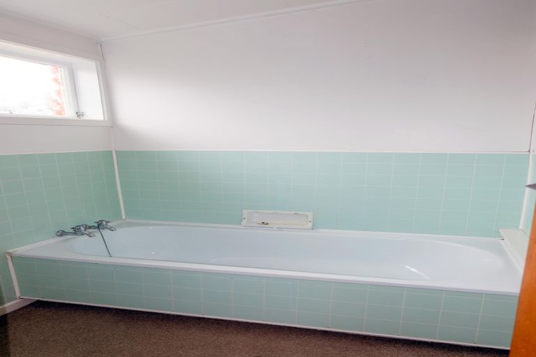 Photo of property in 5 Stuart Street, Holmes Hill, Oamaru, 9401