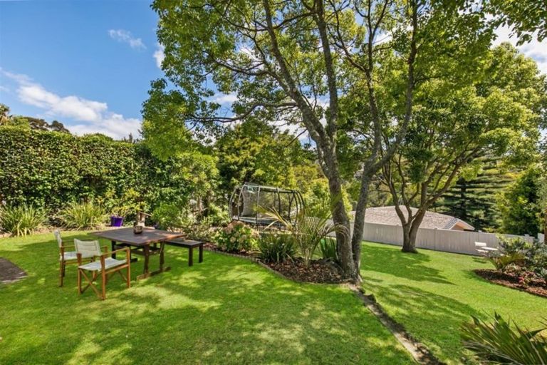 Photo of property in 97 Stott Avenue, Birkdale, Auckland, 0626