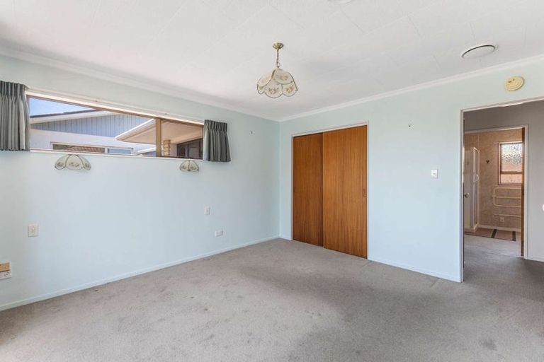 Photo of property in 5/481 Saint Aubyn Street, Moturoa, New Plymouth, 4310