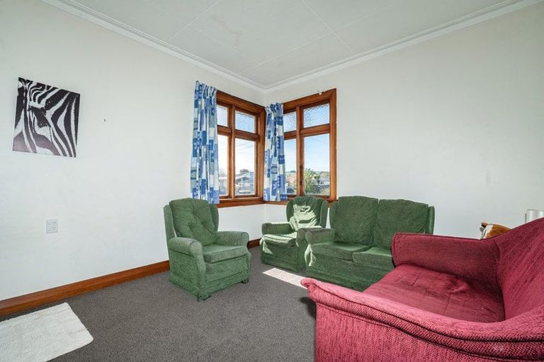 Photo of property in 9 Ossian Street, Milton, 9220