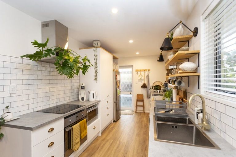 Photo of property in 2/177a Grimseys Road, Redwood, Christchurch, 8051