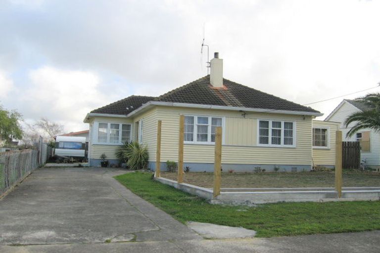 Photo of property in 1 Taylor Avenue, Feilding, 4702