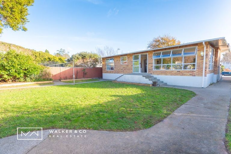 Photo of property in 15 Arnot Avenue, Clouston Park, Upper Hutt, 5018