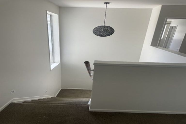 Photo of property in 10 Pipipi Crescent, Takanini, 2112