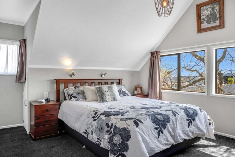 Photo of property in 4 Charisma Court, Kelvin Grove, Palmerston North, 4414