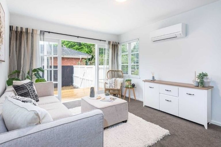 Photo of property in 17 Ballantyne Avenue, Upper Riccarton, Christchurch, 8041