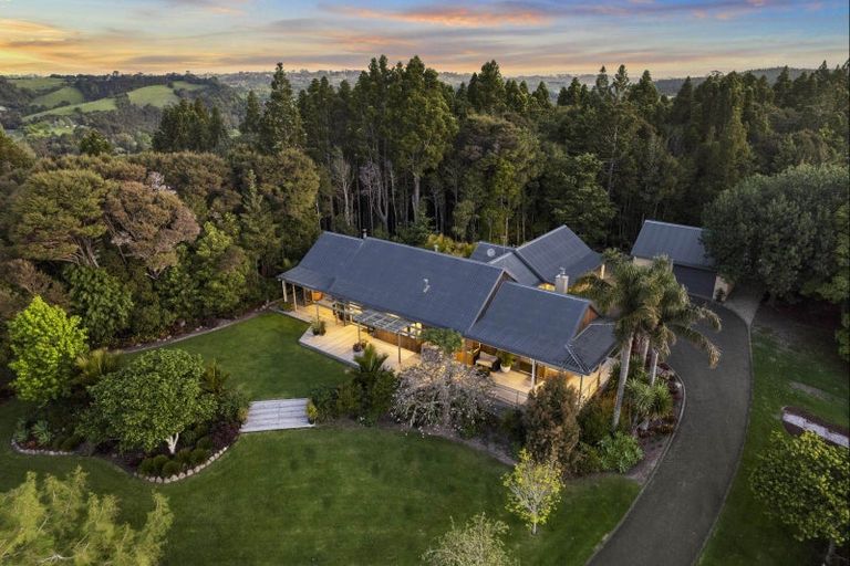 Photo of property in 169 Three Oaks Drive, Dairy Flat, Albany, 0794