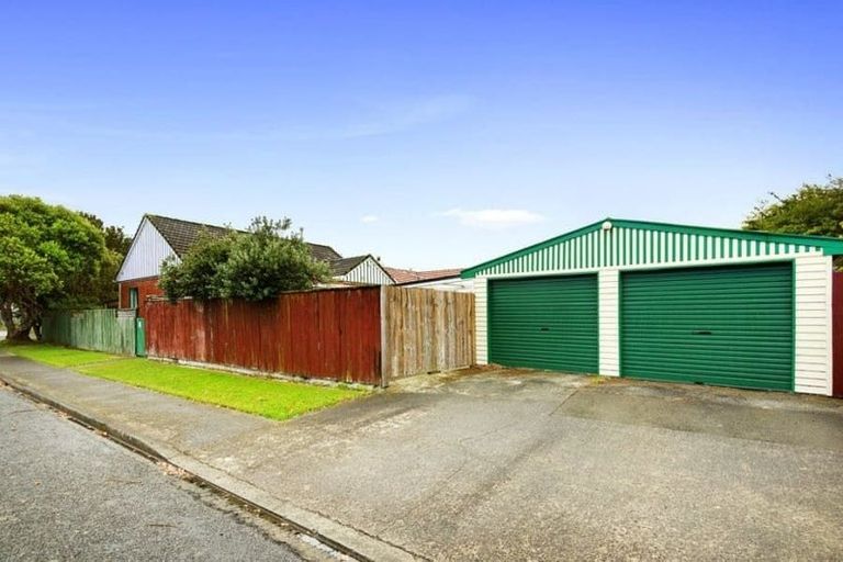 Photo of property in 2 Brook Street, Waiwhetu, Lower Hutt, 5010