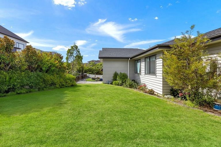 Photo of property in 69 Harvest Avenue, Orewa, 0931