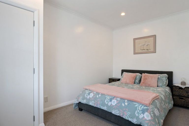 Photo of property in 7 Kawiu Road, Levin, 5510