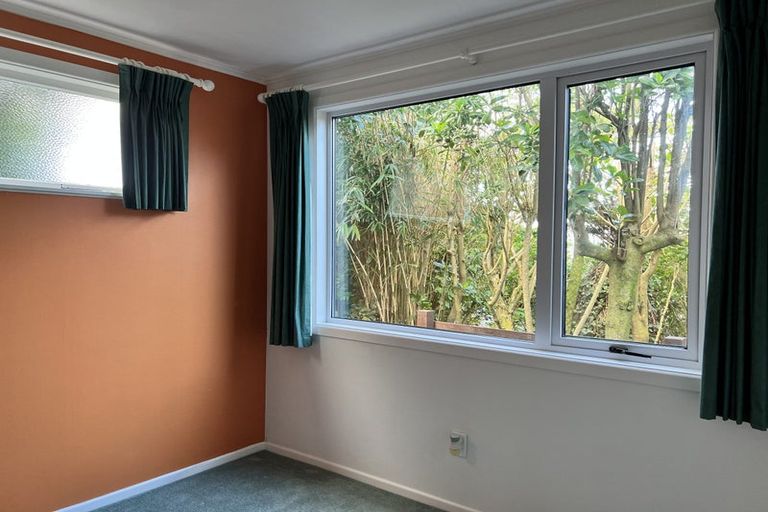 Photo of property in 5 Kau Kau Way, Ngaio, Wellington, 6035